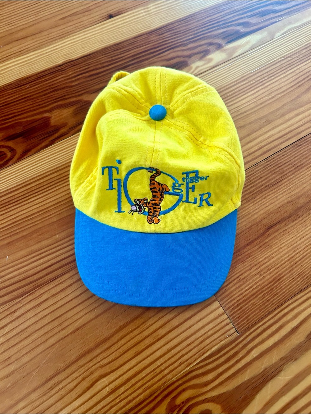 Vintage Disney Tigger kids hat - Picture 1 of 3